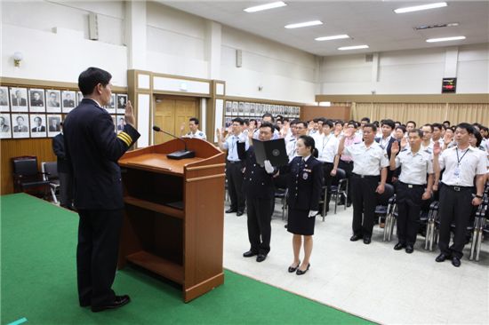 충남지방경찰청의 ‘각자내기’ 실천다짐대회 모습