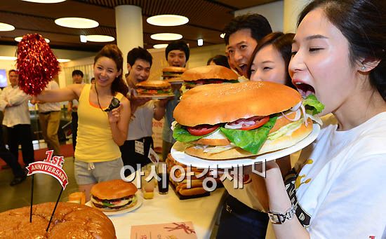 [포토] 빅버거에 도전하라!