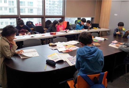 성북구는 올 2월 전국 최초로 공립 지역아동센터를 길음동에 개관했다.