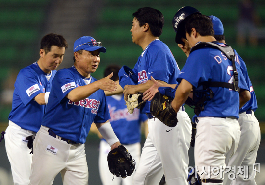 [포토] 한일전 5:0 승리 거둔 프로야구 전설들