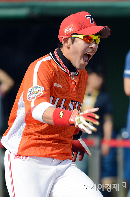 [포토] 이용규 '내가 번트왕이야~'