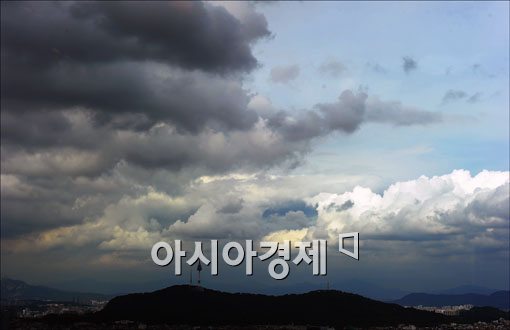 [포토]먹구름과 파란 하늘