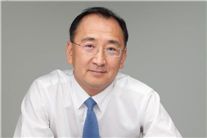 롭스앤그레이 한국 사무소 
김용균 대표 변호사