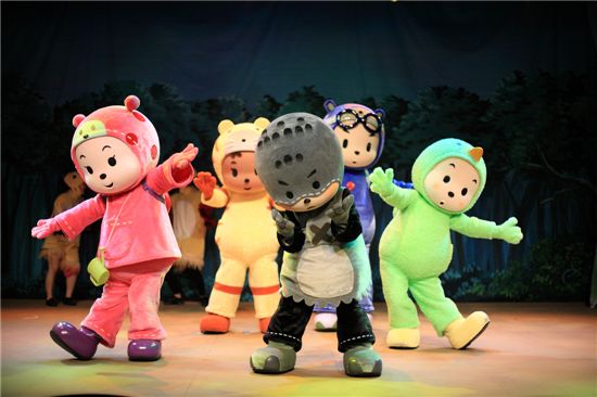 쌍용차, 가족뮤지컬에 소외계층·다문화가정 초청