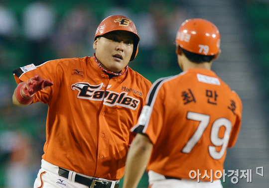 [포토] 김태균 투런홈런