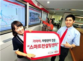 [카라이프]車를 파는 카페, 꽃을 든 딜러