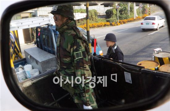 군, SNS 보완사고.. 대책마련 고심