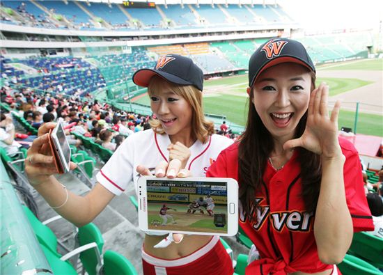 SKT, 야구 중계도 LTE로..'T베이스볼' 출시