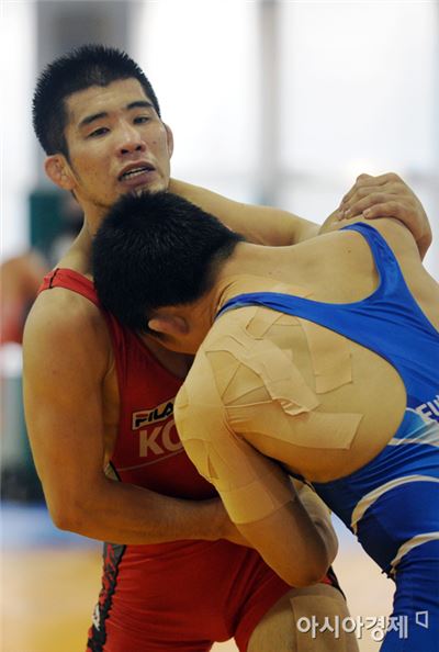 레슬링 최규진, 세계선수권 그레코로만형 55㎏급 銀 