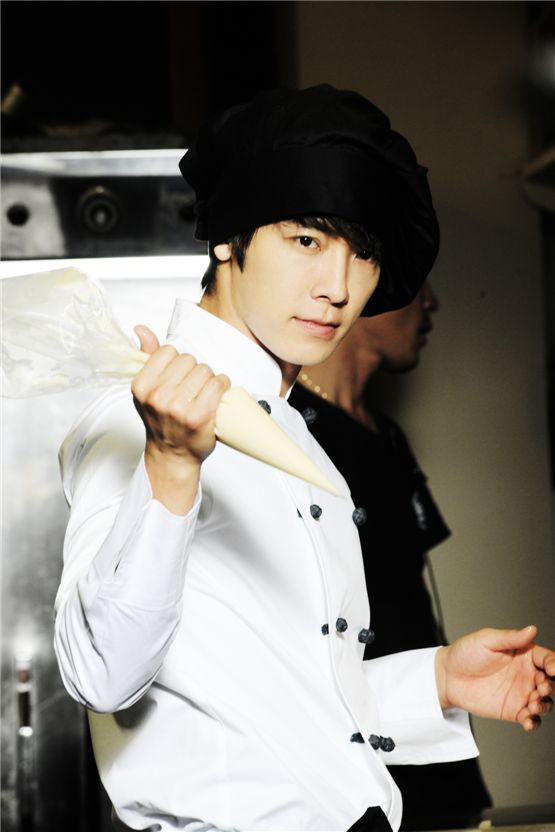 A still shot of Donghae of boy band Super Junior poses for the camera on the set of Channel A's "Miss Panda, Mr. Hedgehog" in April, 2012. [Lionfish]