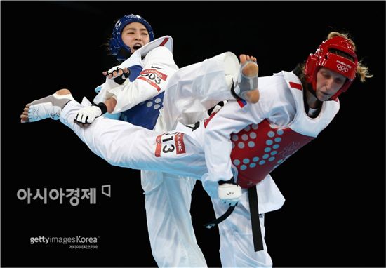 [올림픽]황경선, 韓 태권도 최초 올림픽 2연패