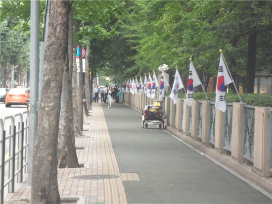 송파구, 나라사랑 태극기 달기 운동 전개