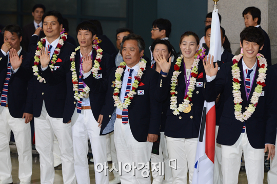 [포토] 대한민국 올림픽 선수단 본진 귀국