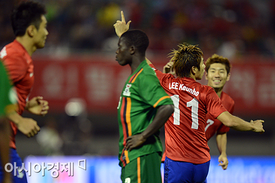 [포토] 멀티골 이근호 '오늘은 되는 날!'