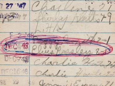 엘비스 프레슬리가 13살때 연필로 서명한 도서대출카드 