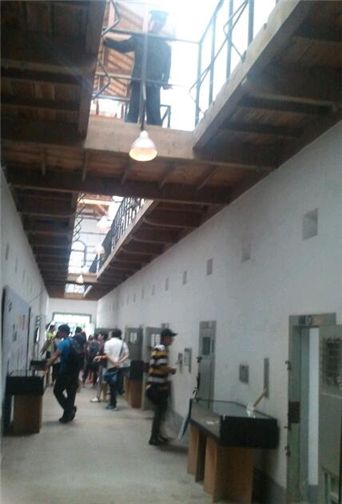 ▲ 서대문형무소 역사관의 옥사 모습. 이 옥사는 두 차례 개보수를 제외하곤 1920년대 모습을 그대로 유지하고 있다.