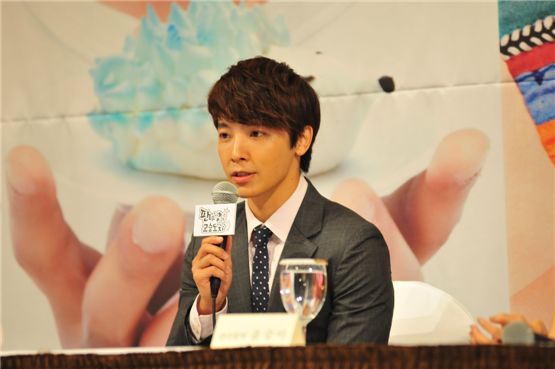 Super Junior's Donghae speaks to local and international media outlets at the press conference for Channel A's weekend series "Miss Panda, Mr. Hedgehog" held in Seoul, South Korea on August 16, 2012. [YTree Media]