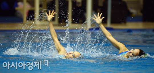[포토] 박현선-박현하 자매 '런던을 수놓은 몸짓'