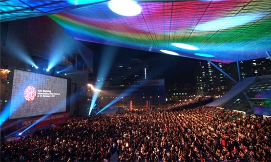 Crowds enjoy Busan International Film Festival held at the Busan Cinema Center held between October 6 and 14, 2011. [BIFF]