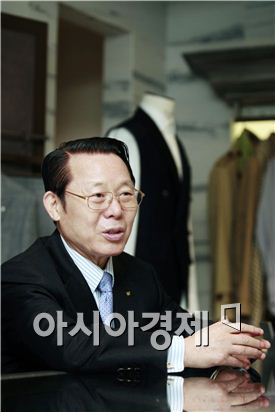 박성철 회장, 11억 조세포탈 혐의로 검찰 고발 