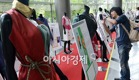 [포토]한지섬유 패션디자인 경진대회