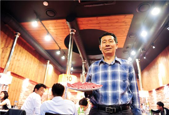 [창업왕 7인의 창업기밀]광우병 파동 때 ‘미국산 소고기’ 간판 걸자 ‘대박’ 