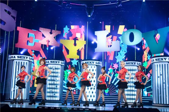 [PHOTO]T-ara kicks off "SEXY LOVE" promotion with smooth start