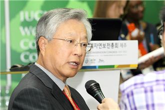 이석채 KT회장, '세계 리더스 대화' 참석