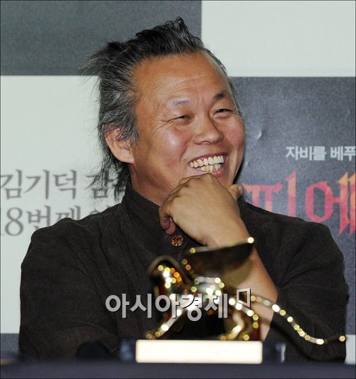 [포토]기분좋은 김기덕 감독