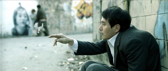 Veteran actor Cho Jae-hyun plays a hunchback man in director Jeon Kyu-hwan's "The Weight" (2012), which won the Queer Lion Award at the 6th Queer Lion Awards ceremony held during the 2012 Venice International Film Festival, on September 7, 2012. [NEW]