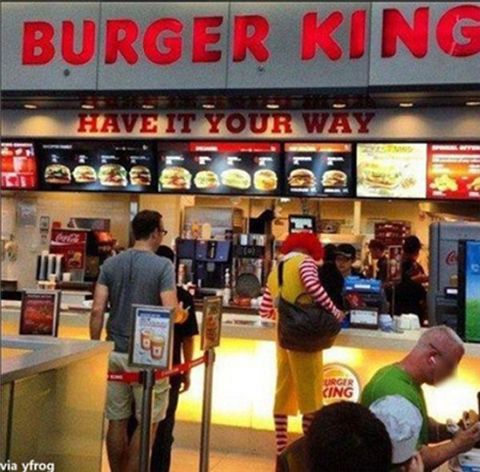 햄버거 가게 배신자…"패기 종결자!"