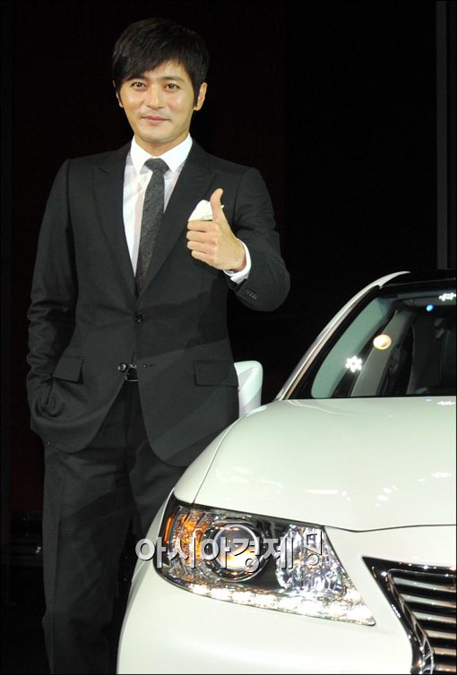 [포토]장동건이 선택한 렉서스 '뉴제네레이션 ES'