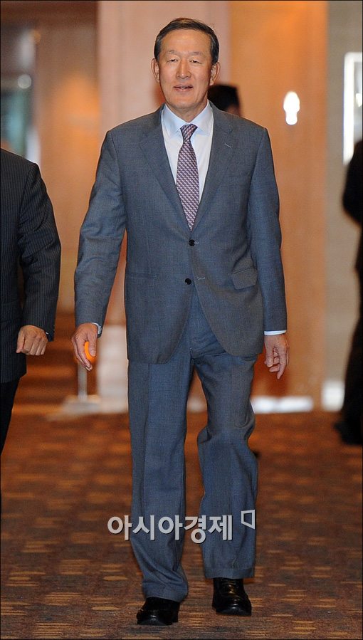 [포토]전경련 회장단회의 참석하는 허창수 회장