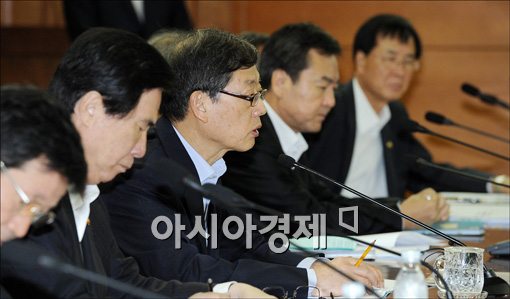 [포토]성폭력 관련 발언하는 김황식 총리
