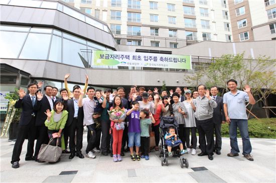 [포토]강남 첫 보금자리 입주 현장