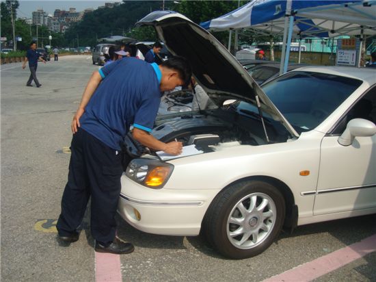 자동차 무상 점검 받고 안전하게 고향 다녀오세요 