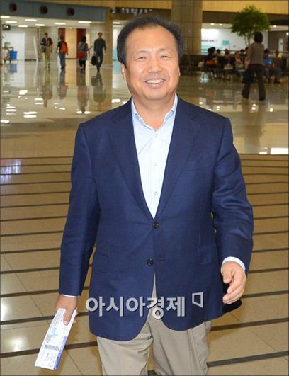 신종균 "갤럭시 카메라, 글로벌 이통사와 출시 합의"