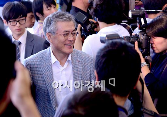 [포토] 문재인 '시민들의 목소리 들으러 왔어요'