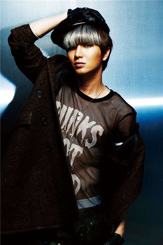 Super Junior’s Lee Teuk Confirms Enlistment Date