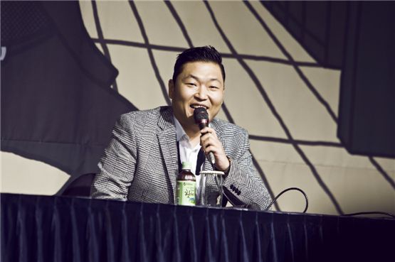 PSY's "The Trueman Show" - Part. 2