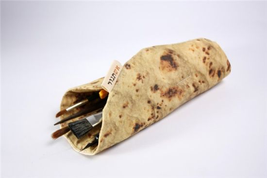 맛있게 생긴 필통 "수험생들 야참 생각나겠네"
