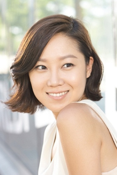 Actress Kong Hyo-jin poses in the profile photo released by her new film "Aging Family" (translated title) distribution company CJ E&M in press release on September 27, 2012 [CJ E&M]