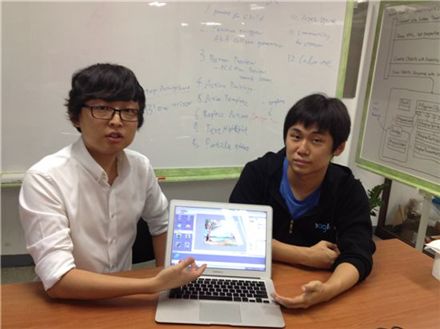 김태우 모글루 대표(오른쪽)와 김남수 기술이사