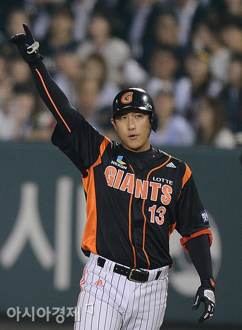 [포토] 1타점 황재균 '균형 깼다'