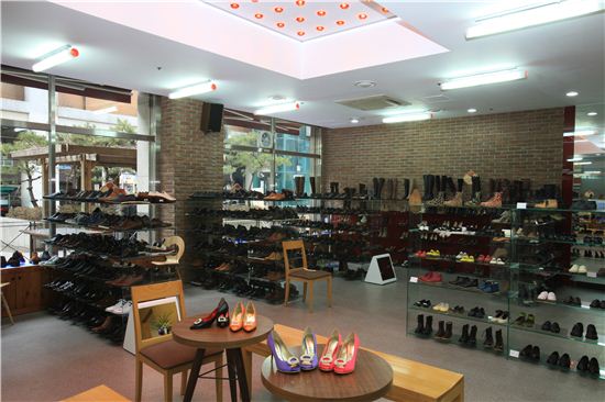 성수동 수제화타운 주말장터 ‘슈슈마켓’ 개장