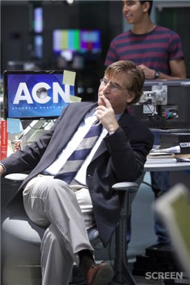 아론 소킨 “취재를 위해 CNN에서 벽에 붙은 파리처럼 있었다”