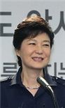 박근혜 "바다처럼 국민생각 포용할것" 대선체제 돌입선언