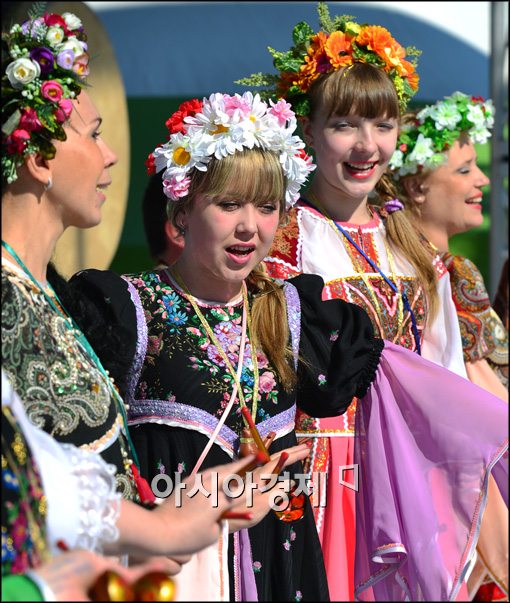 [포토]한국에서만 볼 수 있는 러시아 공연