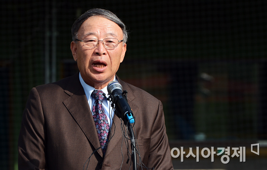 [포토] 김응용 한화 감독 '독수리의 비상을 향해'