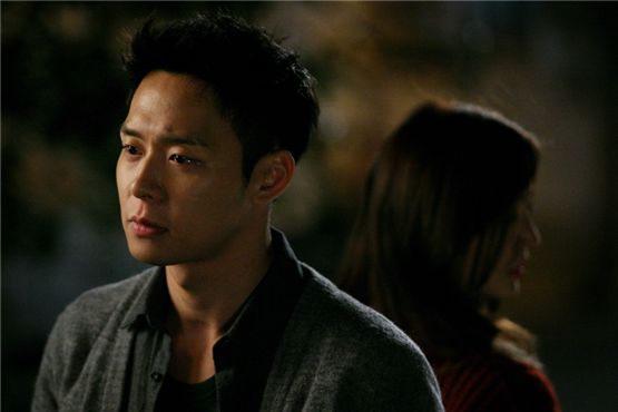 Park Yuchun, Yoon Eun-hye Reveal Sneak Peek of New Melodrama